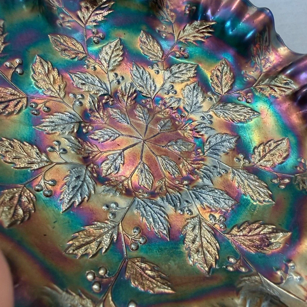 Fenton Holly Carnival Glass Bowl 8.5